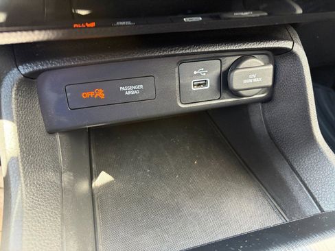 Used 2022 Honda Civic Sport image 15