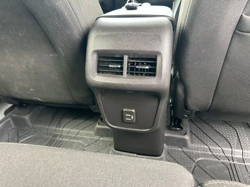 Used 2024 Chevrolet Equinox LT w/ LPO, Floor Liner Package AWD/4WD image 12