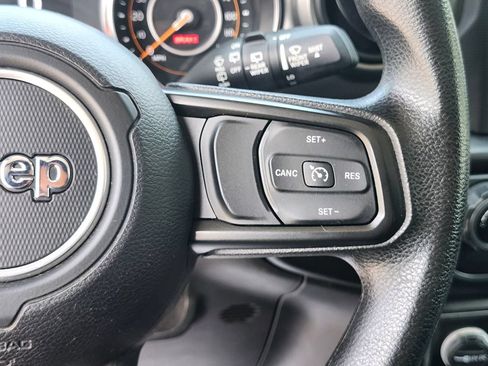 Used 2021 Jeep Wrangler Unlimited Sport AWD/4WD image 29
