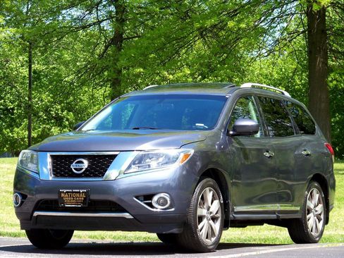 Used 2013 Nissan Pathfinder Platinum w/ Platinum Premium Pkg AWD/4WD image 5
