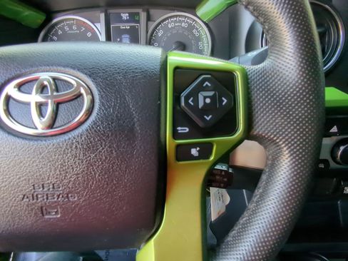 Used 2021 Toyota Tacoma SR5 w/ Blackout Package (TMS) image 18