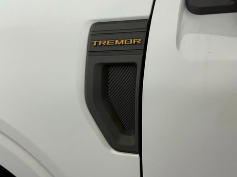 Certified 2025 Ford Maverick Tremor image 12