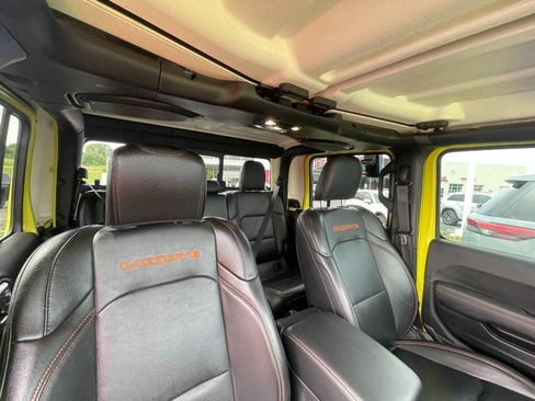 Used 2023 Jeep Gladiator Mojave w/ Cold Weather Group AWD/4WD image 4