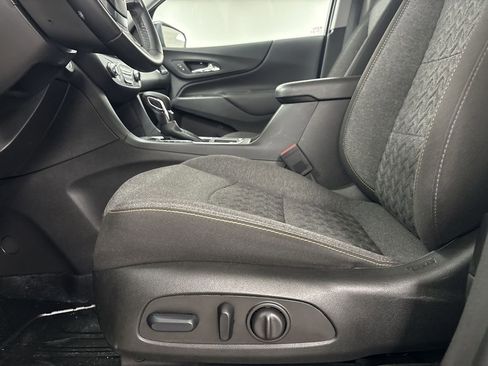 Used 2024 Chevrolet Equinox LT image 12