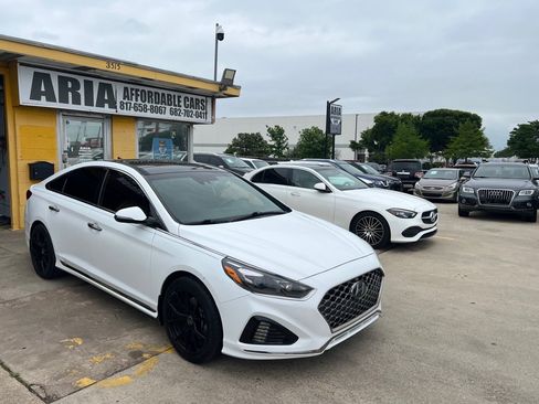 Used 2019 Hyundai Sonata Limited FWD image 1