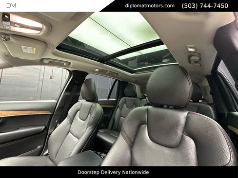 Used 2024 Volvo XC90 B6 Plus image 45