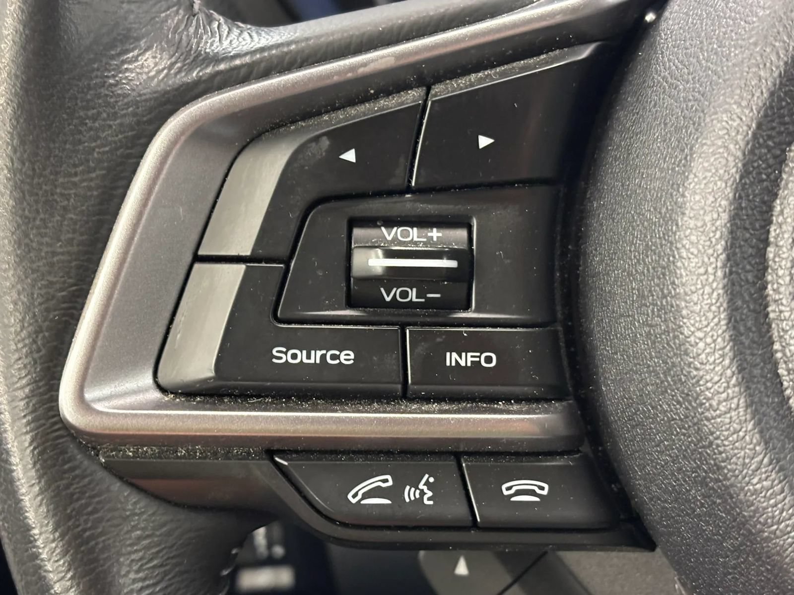 Used 2023 Subaru Forester Premium AWD/4WD image 48