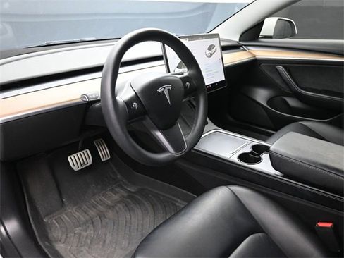 Used 2022 Tesla Model 3 Performance image 13
