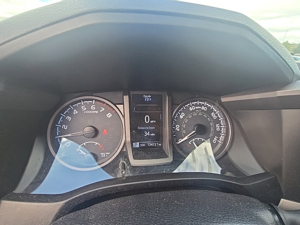 Used 2018 Toyota Tacoma TRD Off-Road w/ Technology Package AWD/4WD image 16