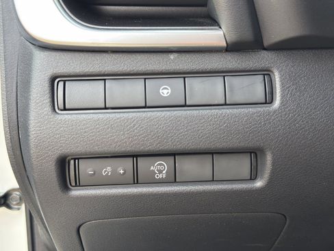 Certified 2023 Nissan Rogue SV image 21