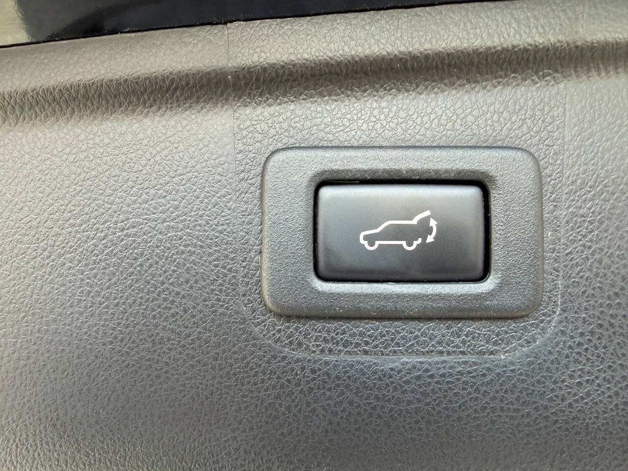 Used 2019 Subaru Outback 3.6R Limited AWD/4WD image 8