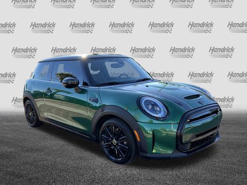 Certified 2023 MINI Cooper SE image 2