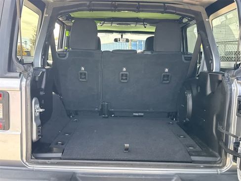 Used 2018 Jeep Wrangler Unlimited Sport S image 21