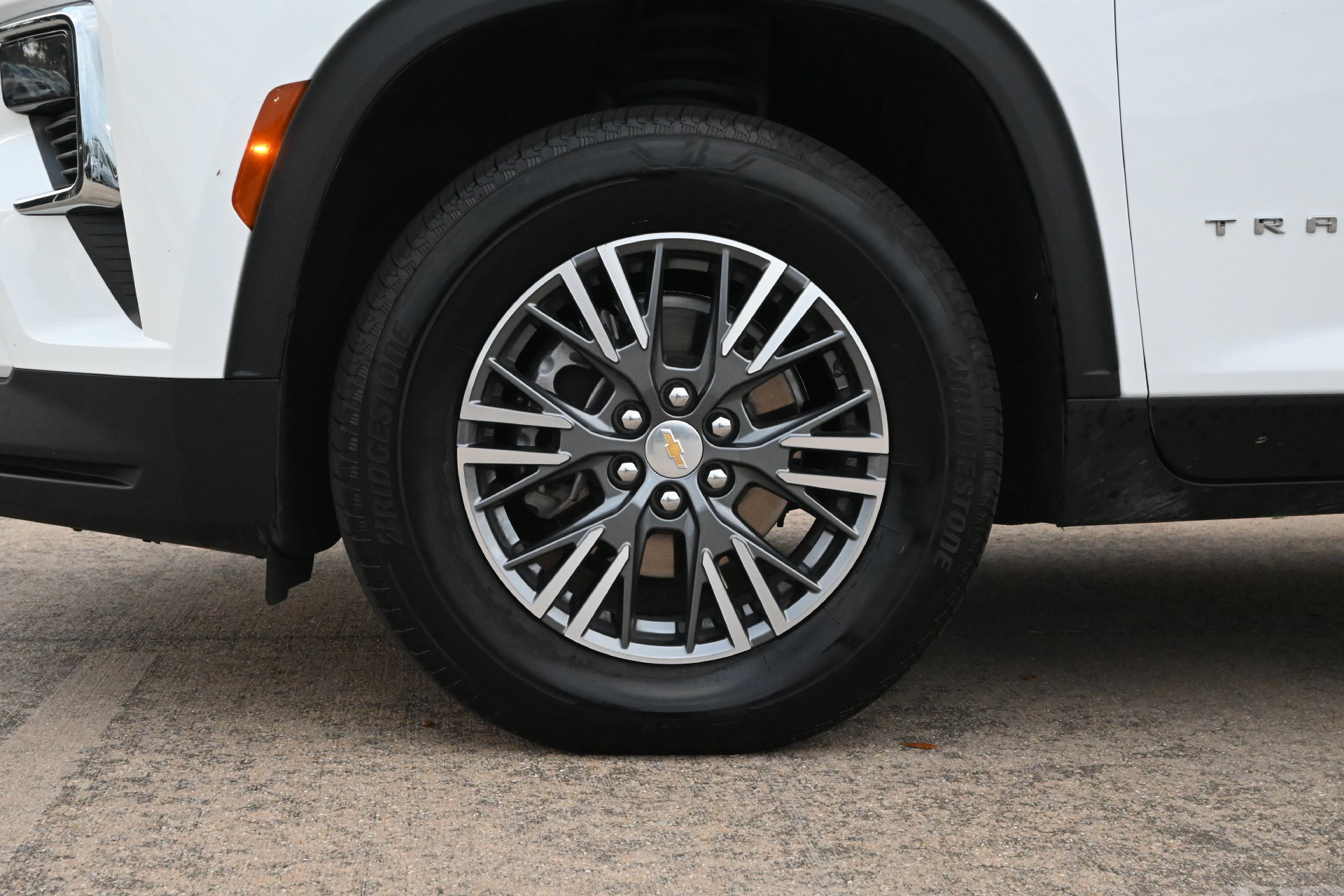Used 2026 Chevrolet Traverse LT FWD image 29