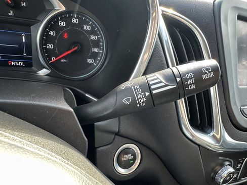 Used 2024 Chevrolet Equinox LT image 25