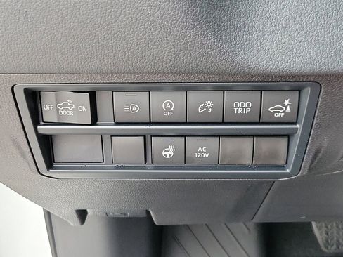 New 2026 Toyota Tundra Limited AWD/4WD image 30