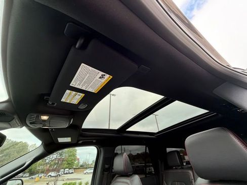 Used 2024 Ford Expedition Limited image 23