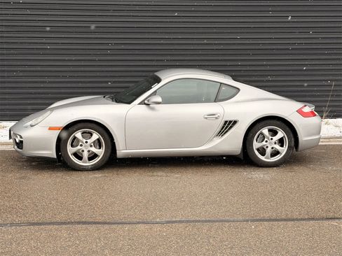 Used 2007 Porsche Cayman image 2