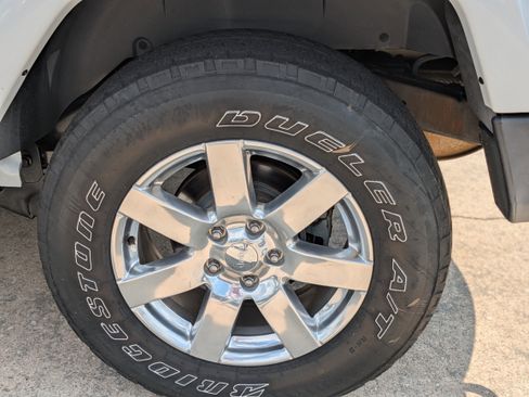 Used 2012 Jeep Wrangler Unlimited Sahara w/ Connectivity Group image 10