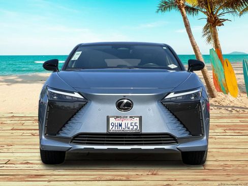 Used 2023 Lexus RZ 450e Premium w/ Technology Package image 8