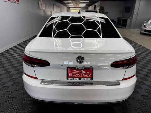 Used 2021 Volkswagen Passat 2.0T SE image 11