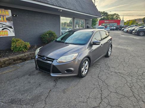 Used 2013 Ford Focus SE FWD image 3