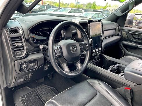 Used 2024 RAM 1500 Limited AWD/4WD image 8