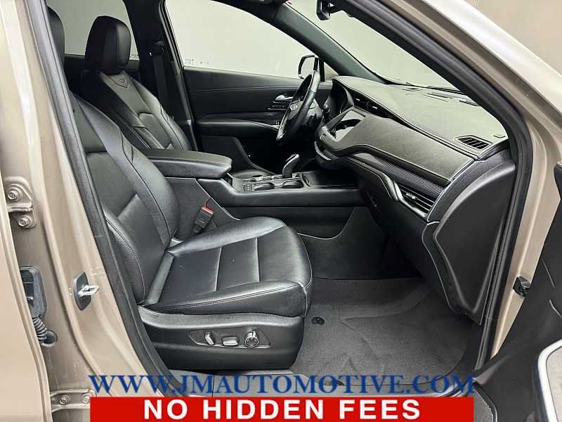 Used 2023 Cadillac XT4 Sport w/ Trailering Package AWD/4WD image 20