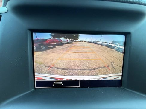 Used 2024 GMC Terrain SLE AWD/4WD image 29