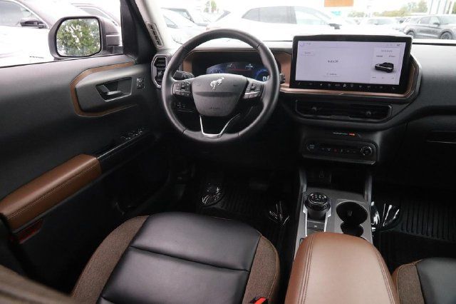 Used 2025 Ford Bronco Sport Outer Banks w/ Outer Banks Tech Package+ AWD/4WD image 22