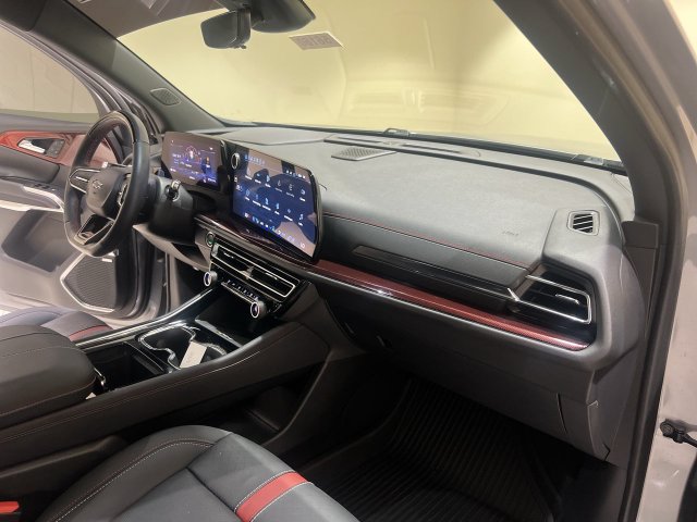 Certified 2025 Chevrolet Traverse RS w/ LPO, Roadside Safety Package FWD image 27