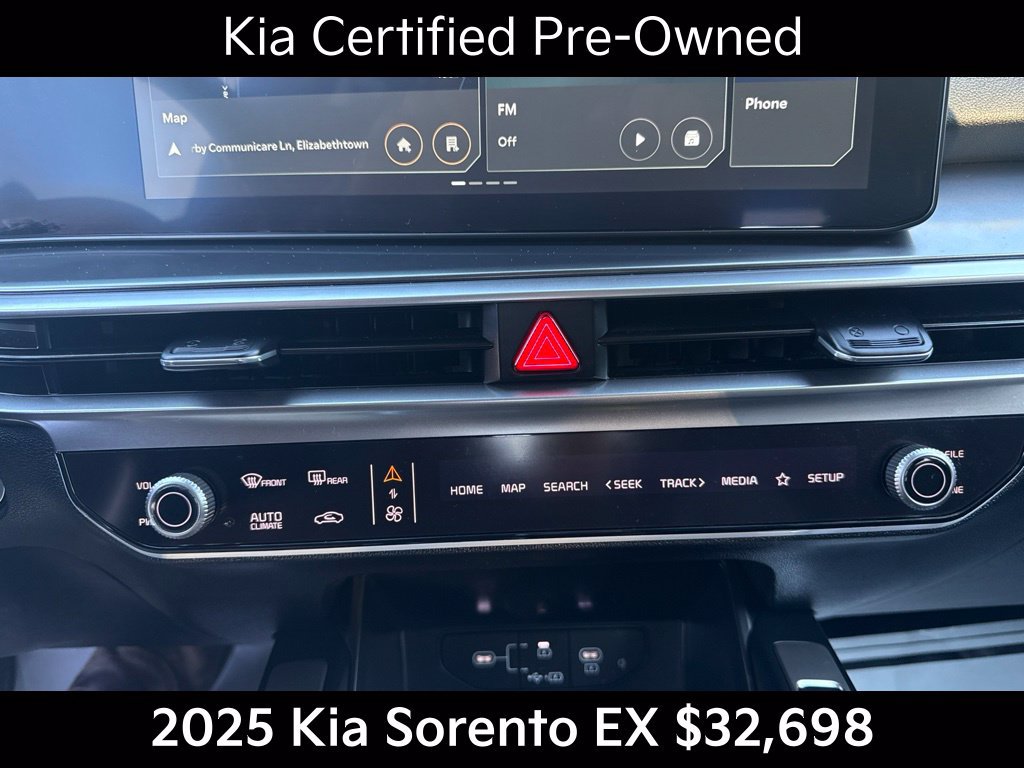 Certified 2025 Kia Sorento EX w/ Panoramic Sunroof Package AWD/4WD image 33