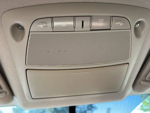 Used 2015 Nissan Sentra S FWD image 39