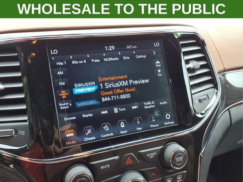Used 2020 Jeep Grand Cherokee Overland AWD/4WD image 26