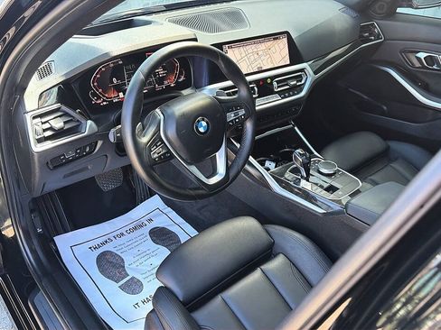 Used 2019 BMW 330i Sedan w/ Driving Assistance Package RWD image 4