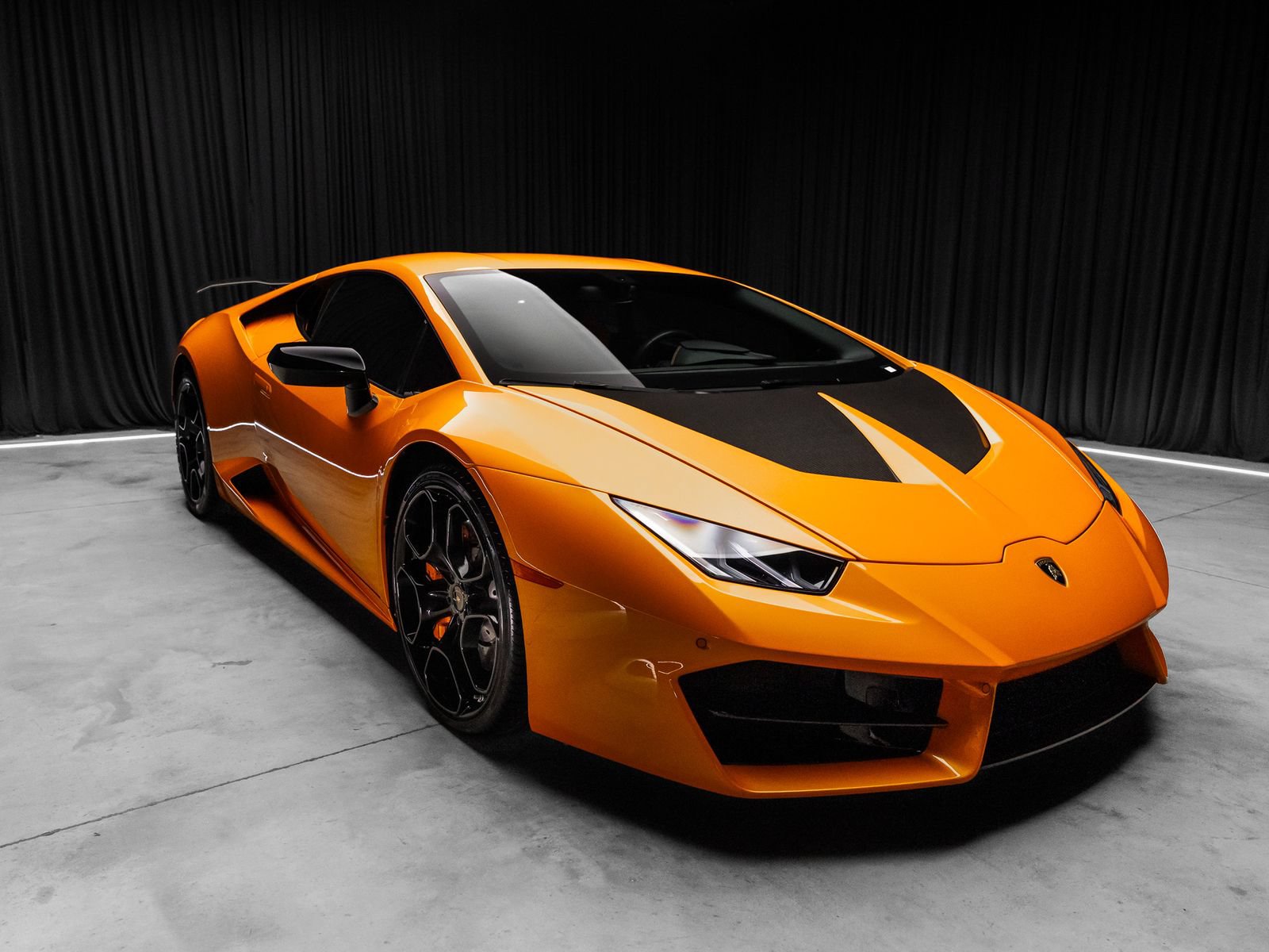 Used 2018 Lamborghini Huracan LP 580-2 RWD image 11