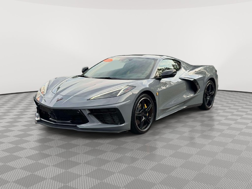 Used 2025 Chevrolet Corvette Stingray Preferred Cpe w/ 2LT RWD image 3