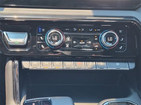 Used 2022 GMC Sierra 1500 AT4 w/ AT4 Premium Package image 20