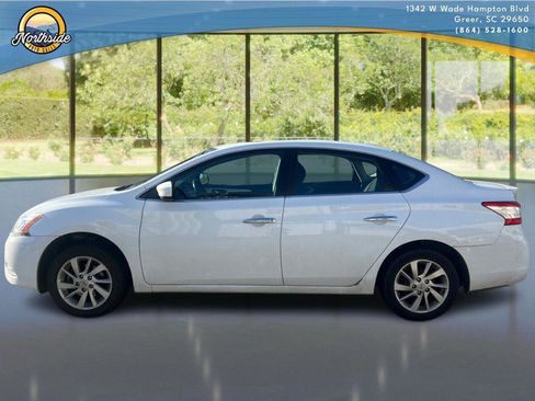 Used 2015 Nissan Sentra SV w/ Style Package image 10