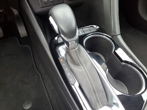 Used 2023 Buick Encore GX Select image 18