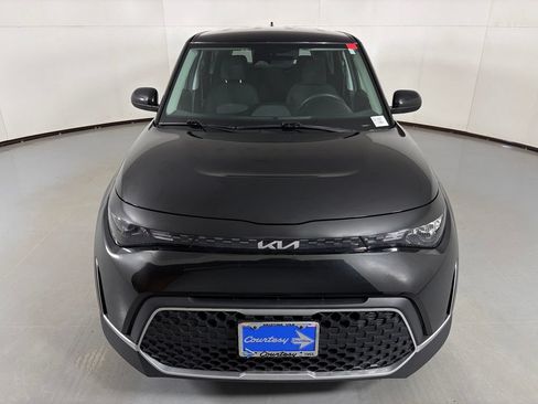 Used 2024 Kia Soul LX w/ Option Group 015 FWD image 3