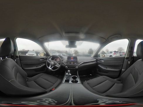 Used 2024 Nissan Altima 2.5 SV image 41