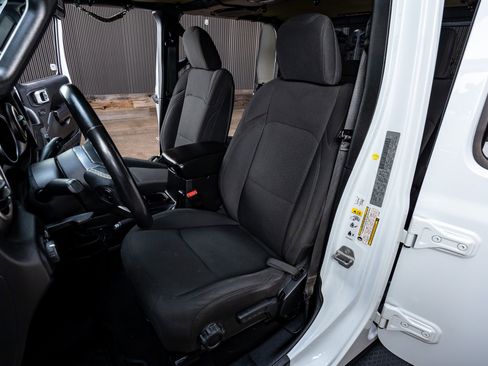 Used 2020 Jeep Gladiator Sport w/ Quick Order Package 24S AWD/4WD image 29