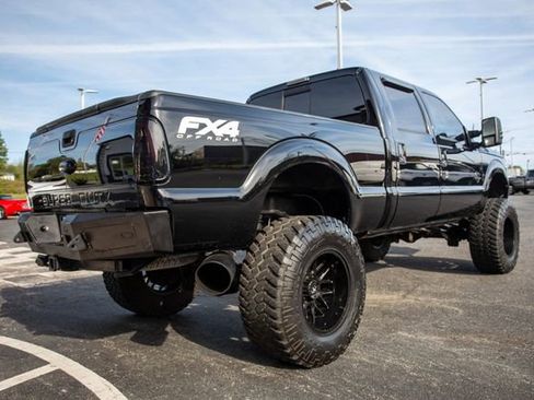 Used 2016 Ford F250 Lariat w/ Lariat Ultimate Package AWD/4WD image 30