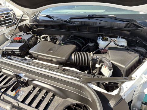 Used 2025 GMC Sierra 1500 AT4 AWD/4WD image 29