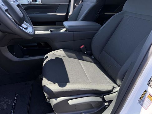 New 2026 Hyundai Santa Fe SE FWD image 9