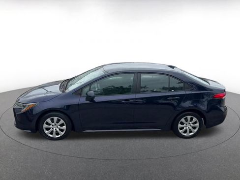 Used 2025 Toyota Corolla LE FWD image 9
