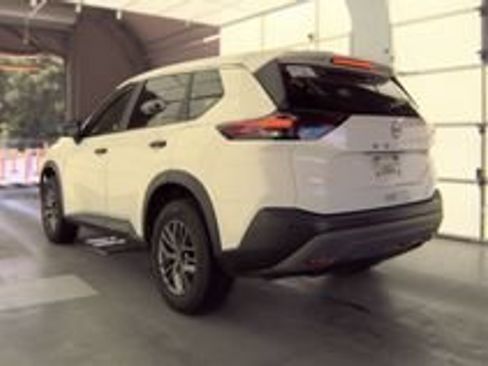 Used 2023 Nissan Rogue S AWD/4WD image 17