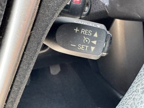 Used 2016 Toyota RAV4 LE FWD image 32