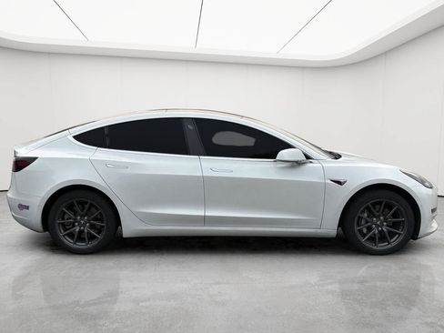 Used 2018 Tesla Model 3 Long Range RWD image 7